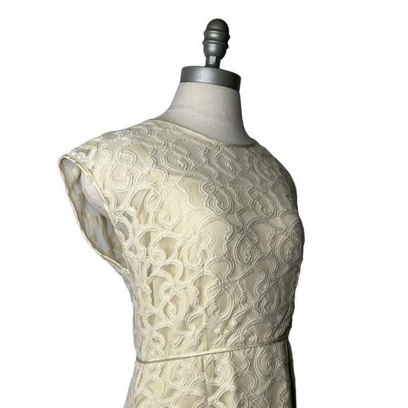 Adrianna Papell Ivory Jacquard Embroidered Lace Overlay Sheath Midi Dress Size 6 - Picture 5 of 16